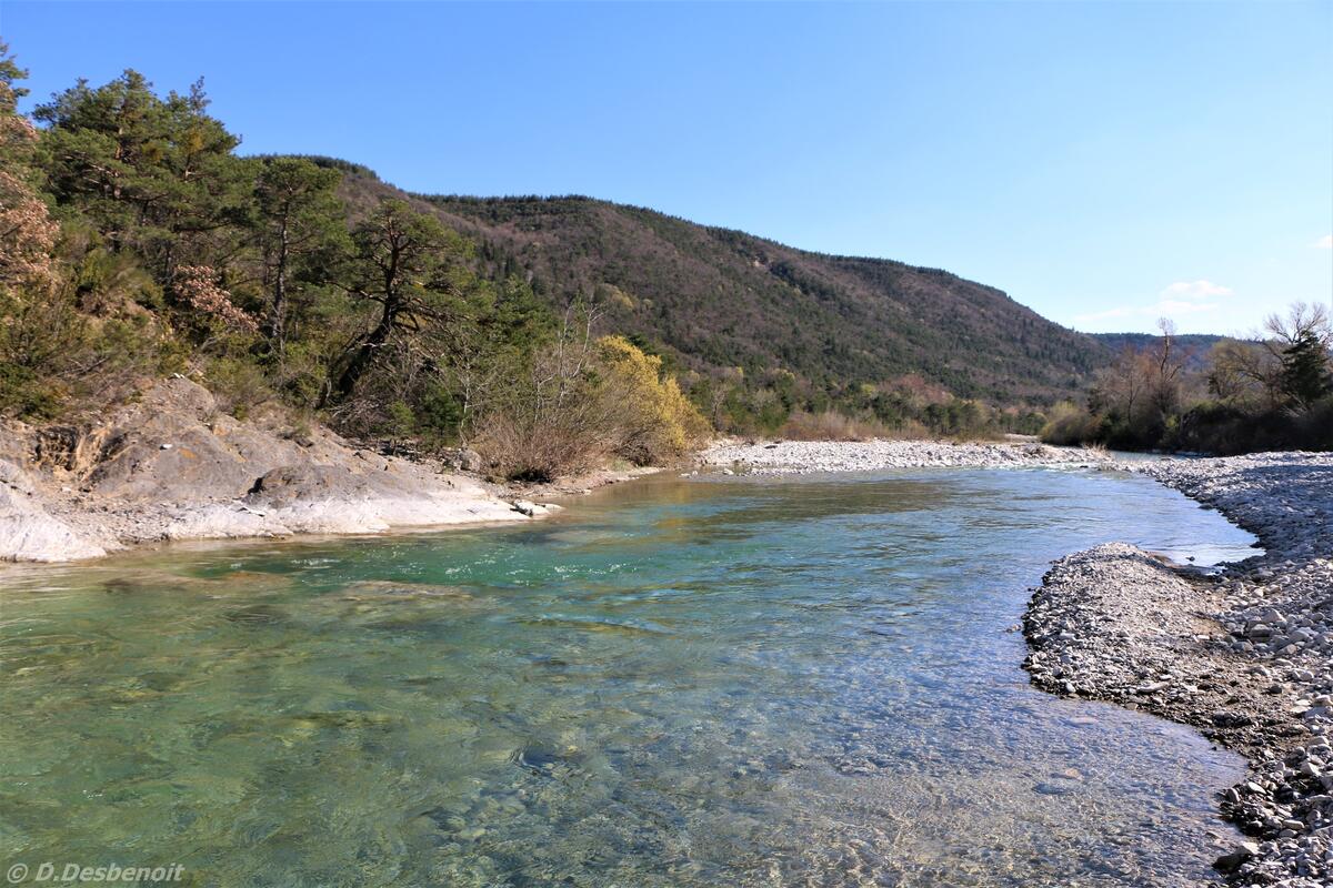 photo d'une rivière du Gard