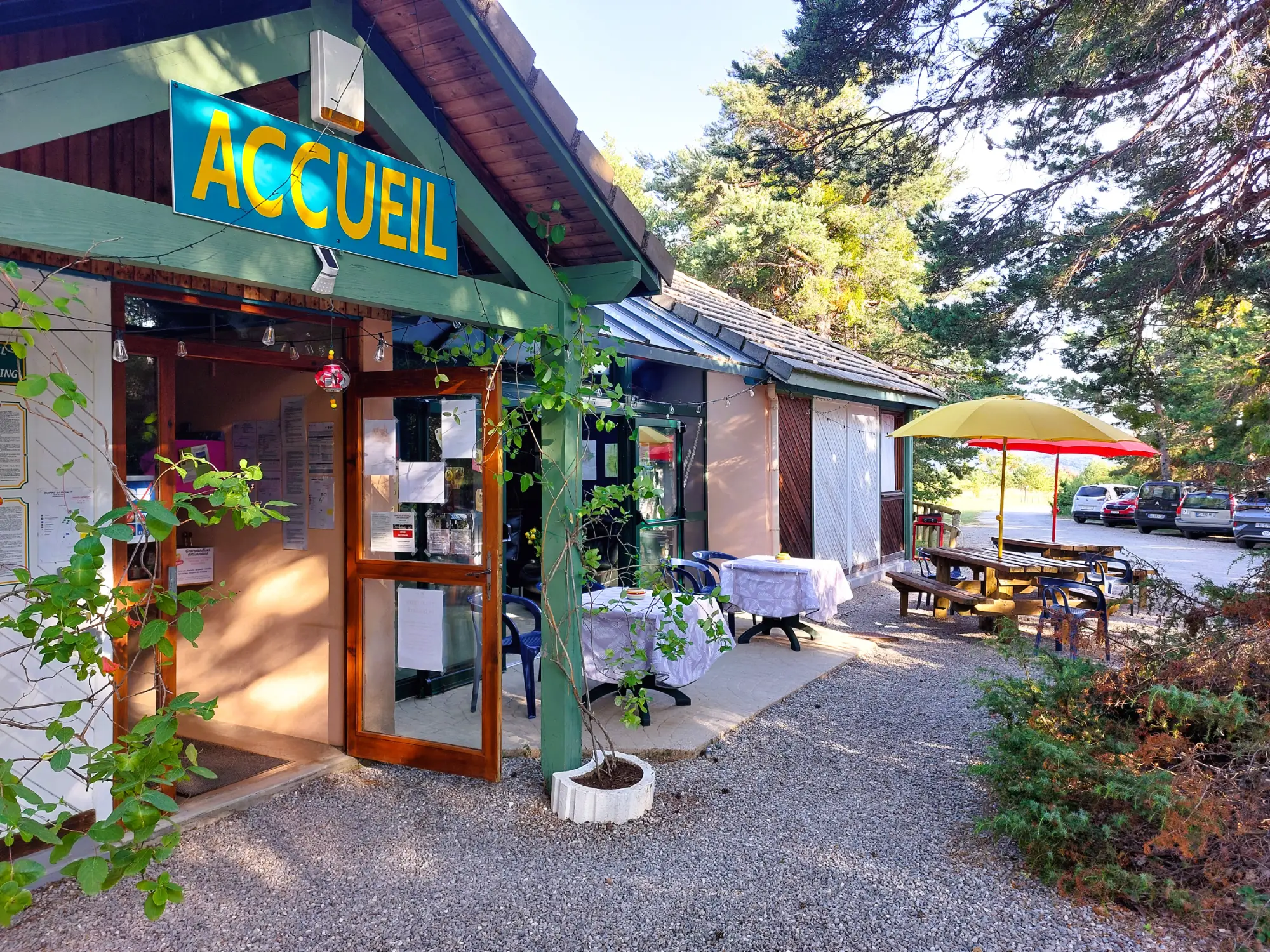Camping du chevalet camping Hautes-Alpes 05 , camping éco-responsable 05, et chalets éco-responsables 05.