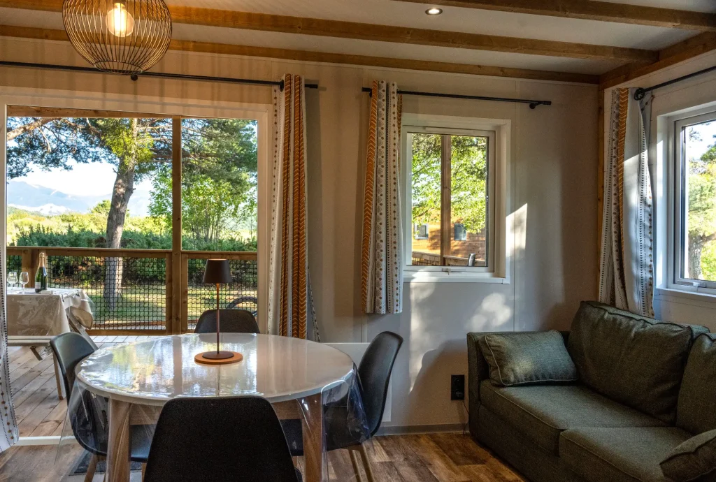 Chalet en pleine nature au camping du chevalet